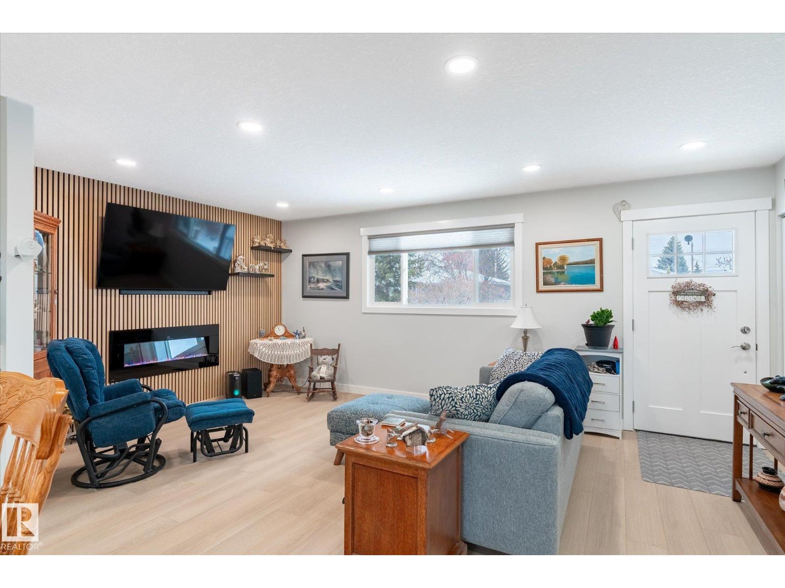 13543 67 St Nw, Edmonton, Alberta  T5C 0C6 - Photo 4 - E4475055