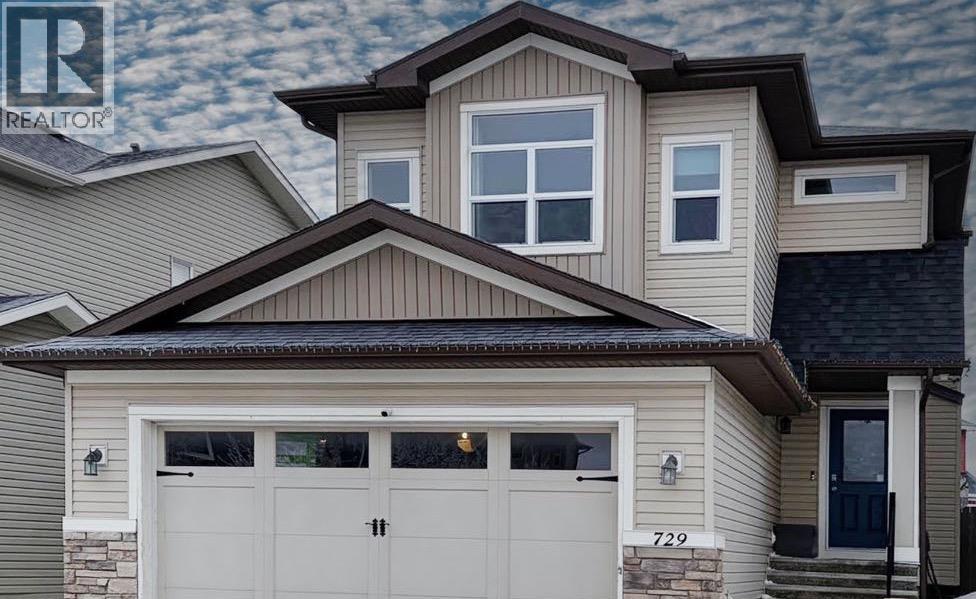 729 Hampton Hills Drive NE, High River, Alberta