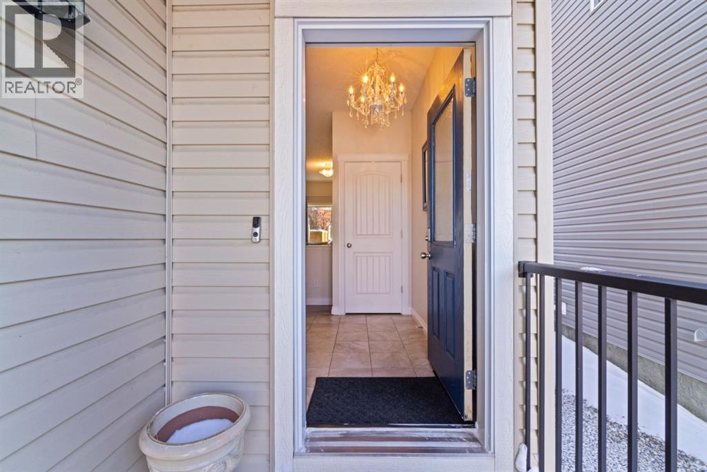 729 Hampton Hills Drive Ne, High River, Alberta  T1V 0E6 - Photo 2 - A2288169