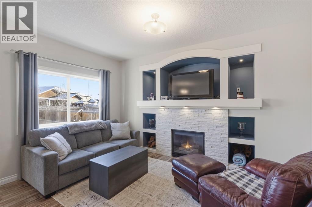 729 Hampton Hills Drive Ne, High River, Alberta  T1V 0E6 - Photo 5 - A2288169