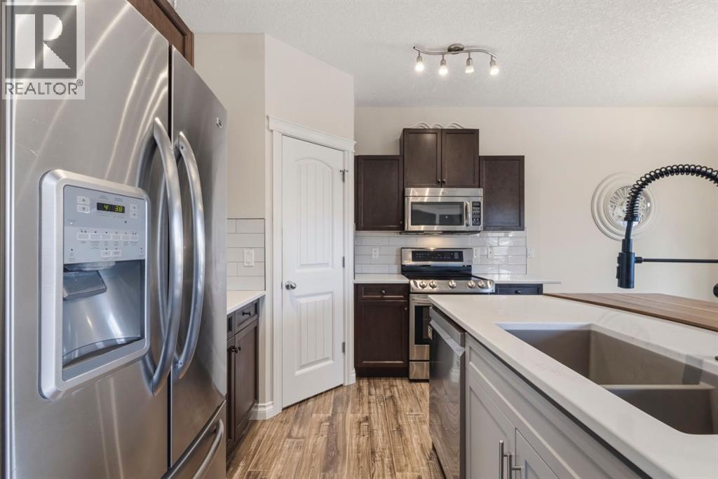 729 Hampton Hills Drive Ne, High River, Alberta  T1V 0E6 - Photo 6 - A2288169