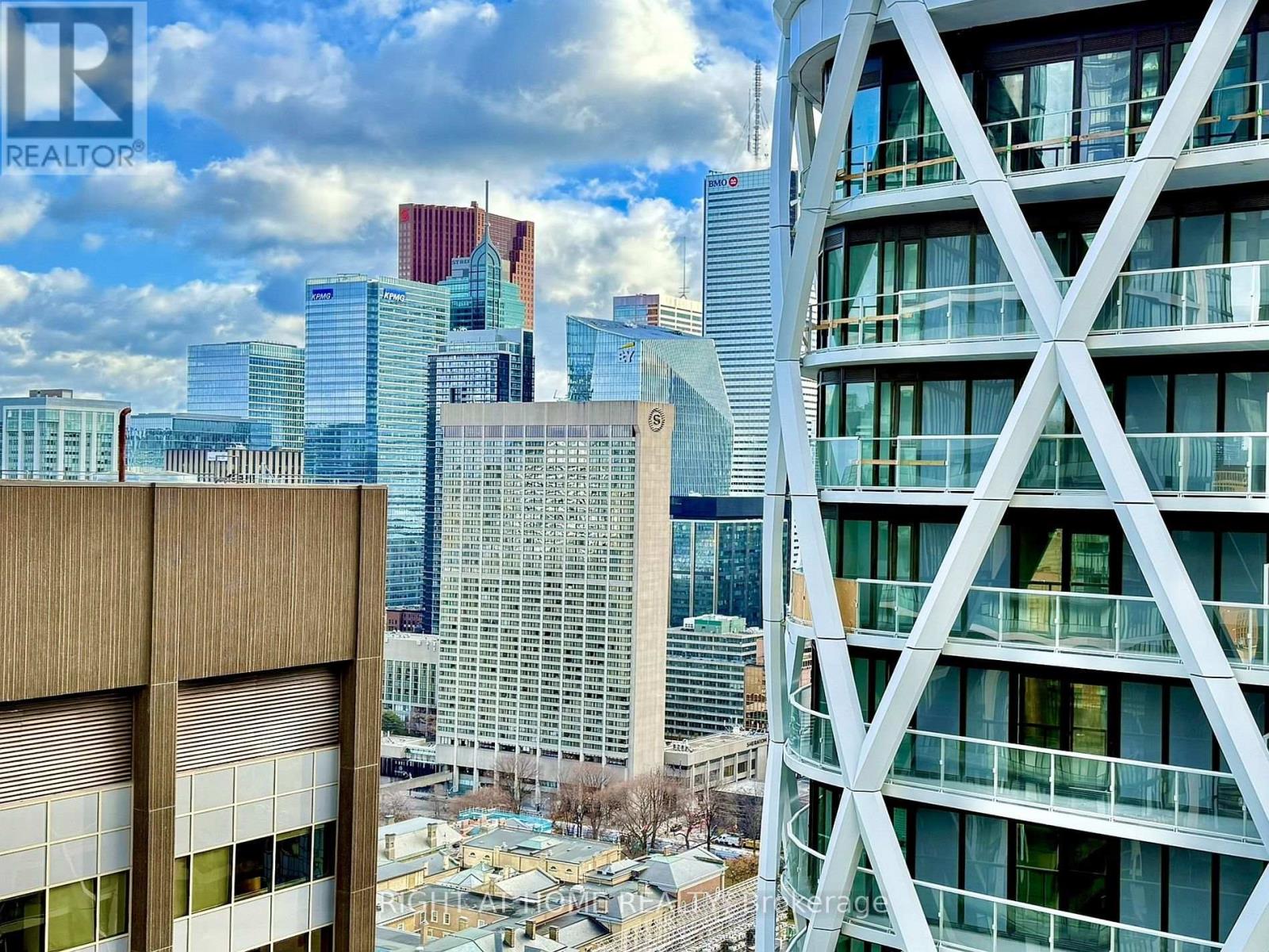 3306 - 238 Simcoe Street, Toronto, Ontario  M5T 0E2 - Photo 8 - C12821532