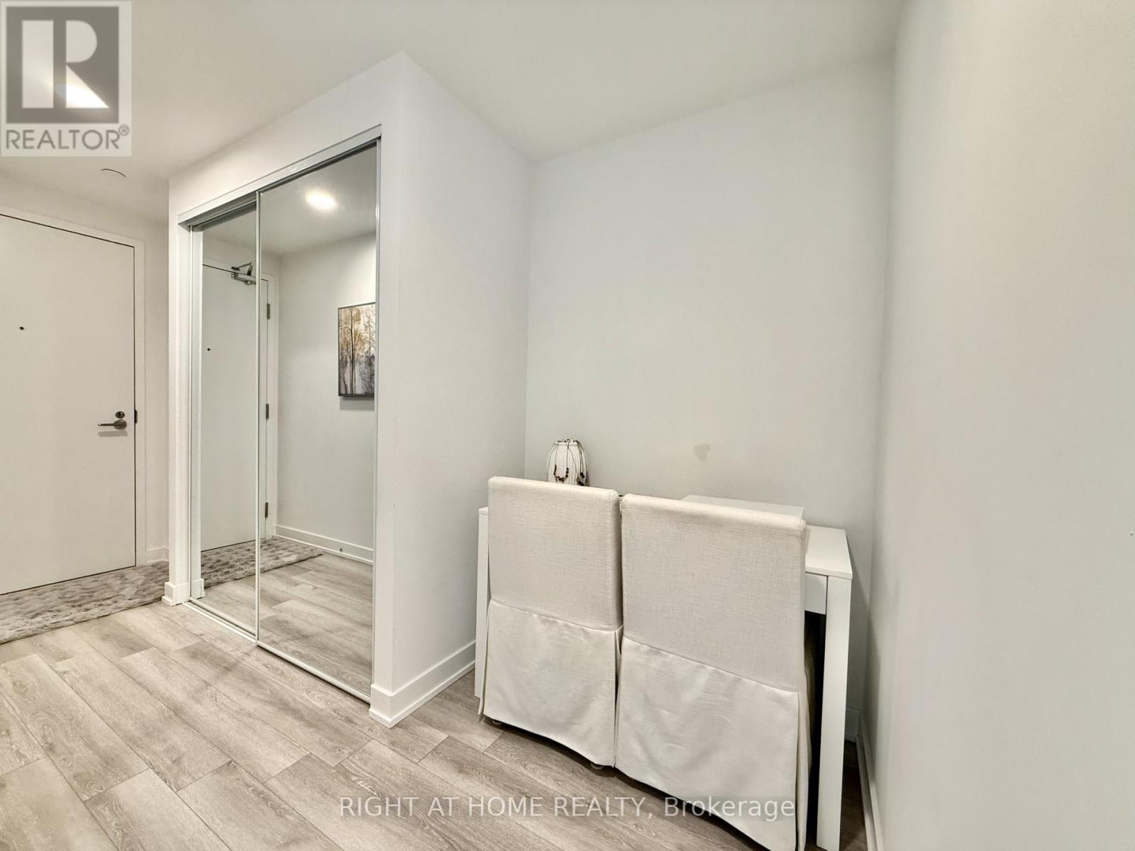 3306 - 238 Simcoe Street, Toronto, Ontario  M5T 0E2 - Photo 3 - C12821532
