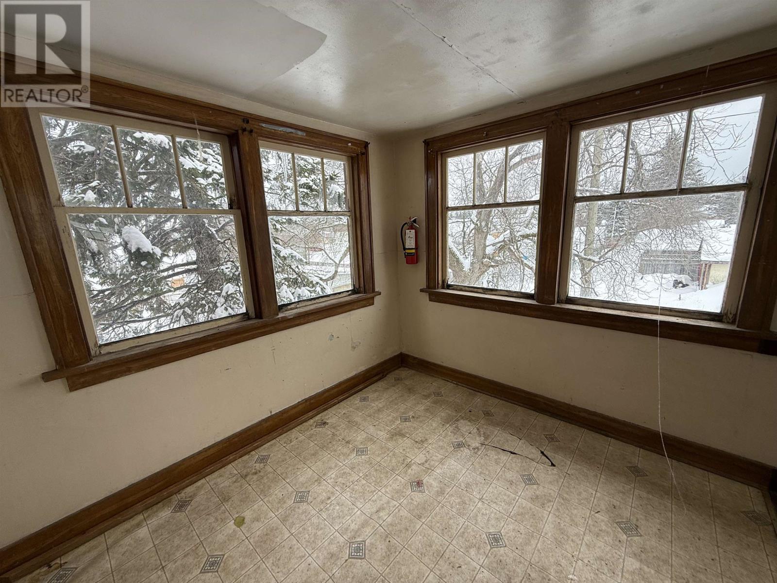 329 Grenville Ave, Thunder Bay, Ontario  P7A 2B3 - Photo 17 - TB2600305