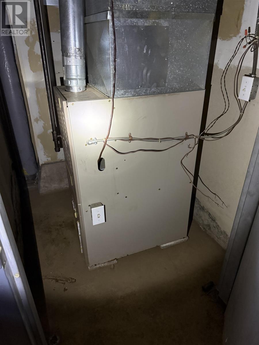 329 Grenville Ave, Thunder Bay, Ontario  P7A 2B3 - Photo 32 - TB2600305