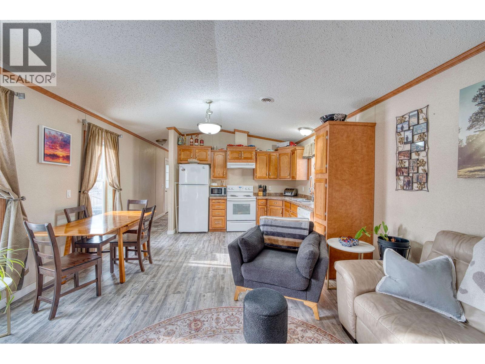 9004 76 Street, Fort St. John, British Columbia  V1J 2Z7 - Photo 6 - R3089380