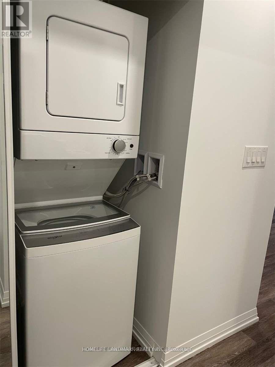 2316 - 75 Canterbury Place, Toronto, Ontario  M2N 0L2 - Photo 12 - C12825456