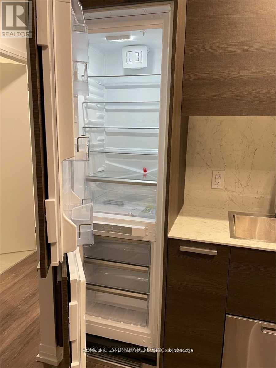 2316 - 75 Canterbury Place, Toronto, Ontario  M2N 0L2 - Photo 14 - C12825456