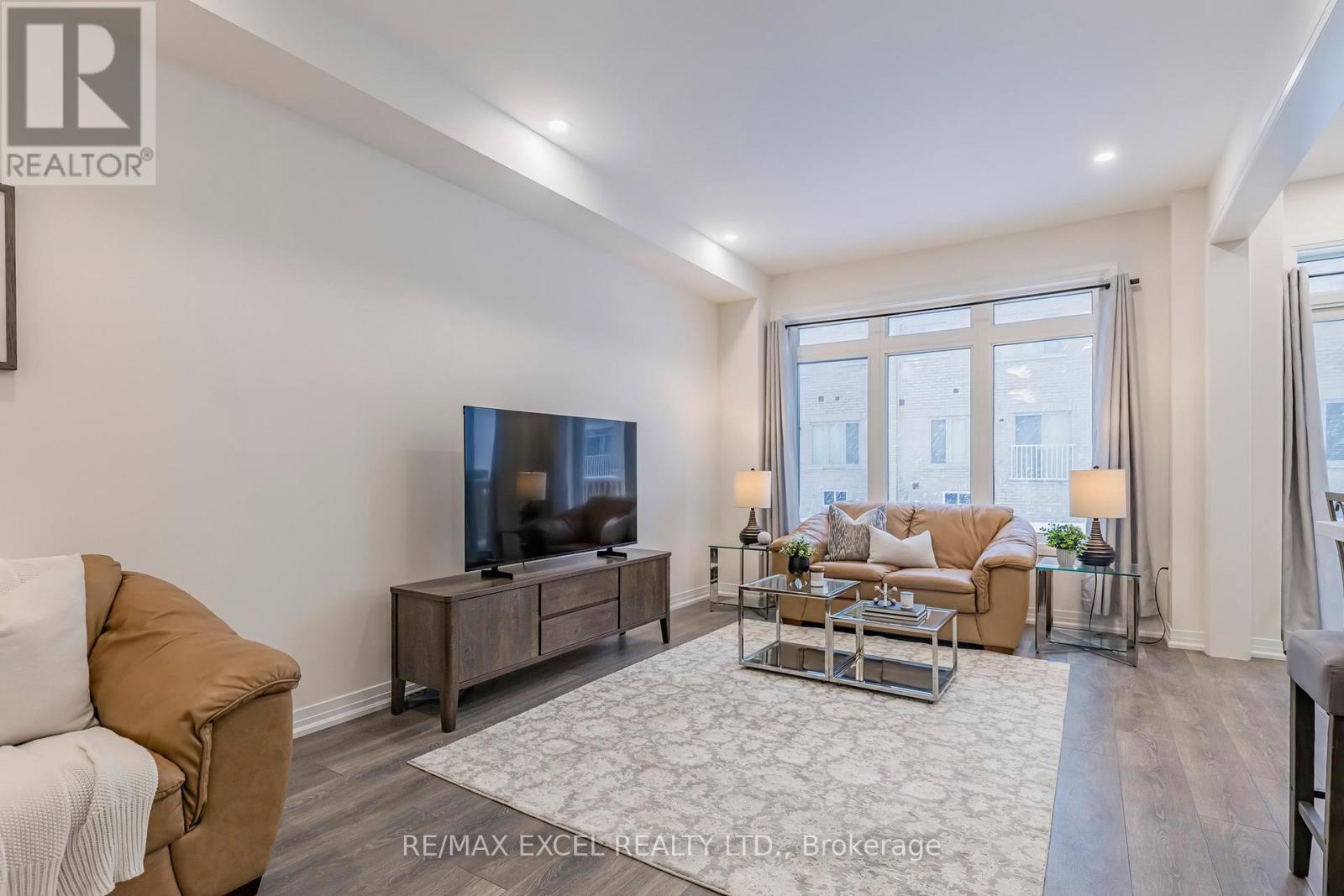 2614 Hibiscus Drive, Pickering, Ontario  L1X 0L8 - Photo 7 - E12825440