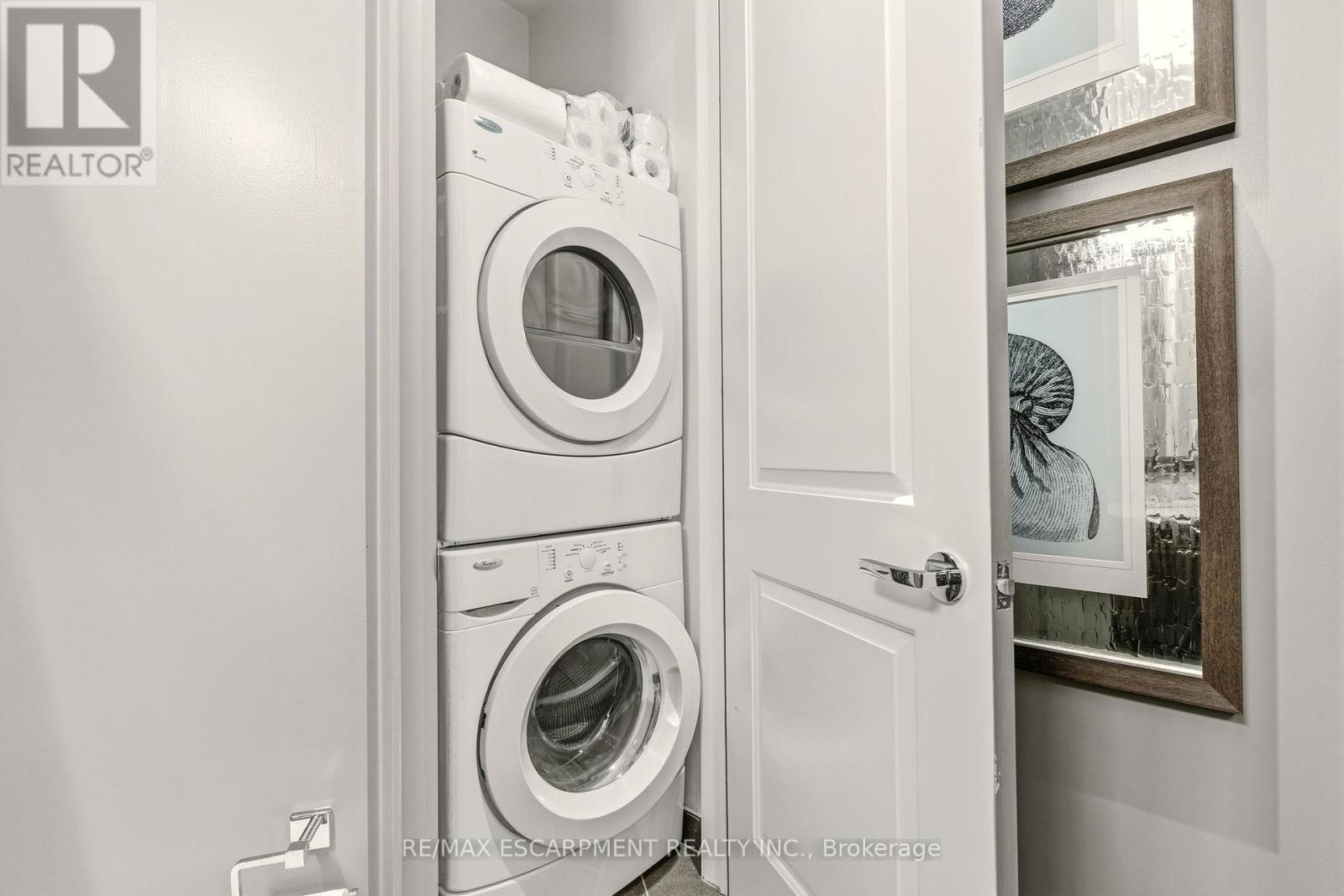 703 - 11 Bronte Road, Oakville, Ontario  L6L 0E1 - Photo 25 - W12825436