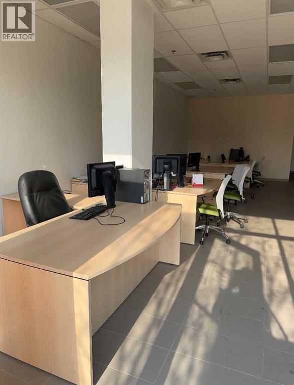 107, 2308 Centre Street Ne, Calgary, Alberta  T2E 2T7 - Photo 2 - A2279706