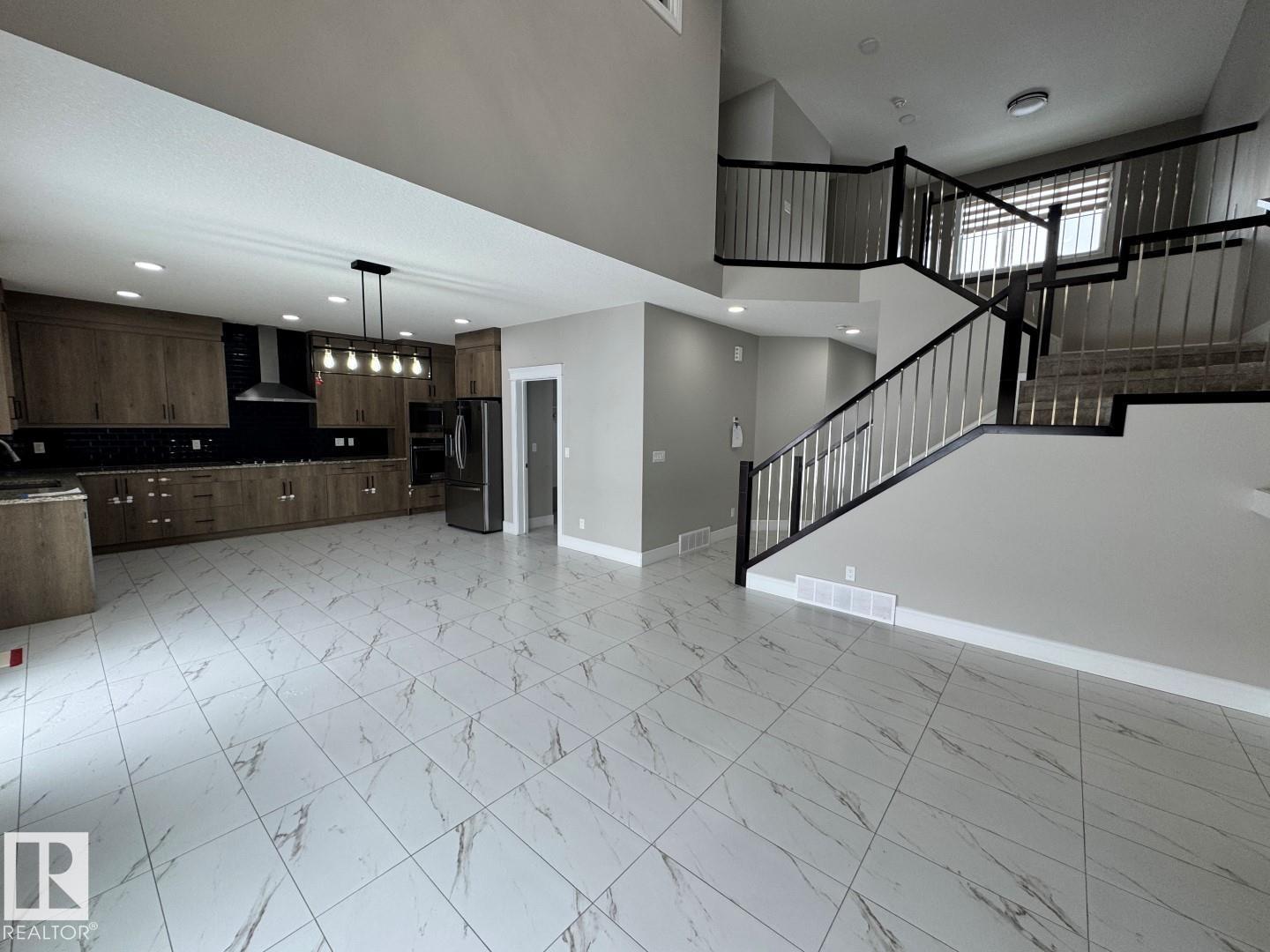 8729 Mayday Ln Sw, Edmonton, Alberta  T6X 2L3 - Photo 6 - E4475075