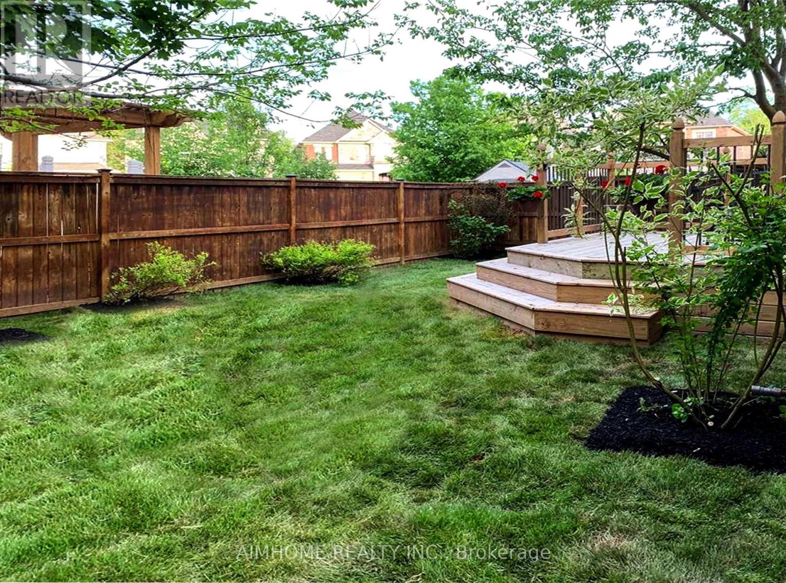 101 Grand Oak Drive E, Richmond Hill, Ontario  L4E 4A1 - Photo 32 - N12825476