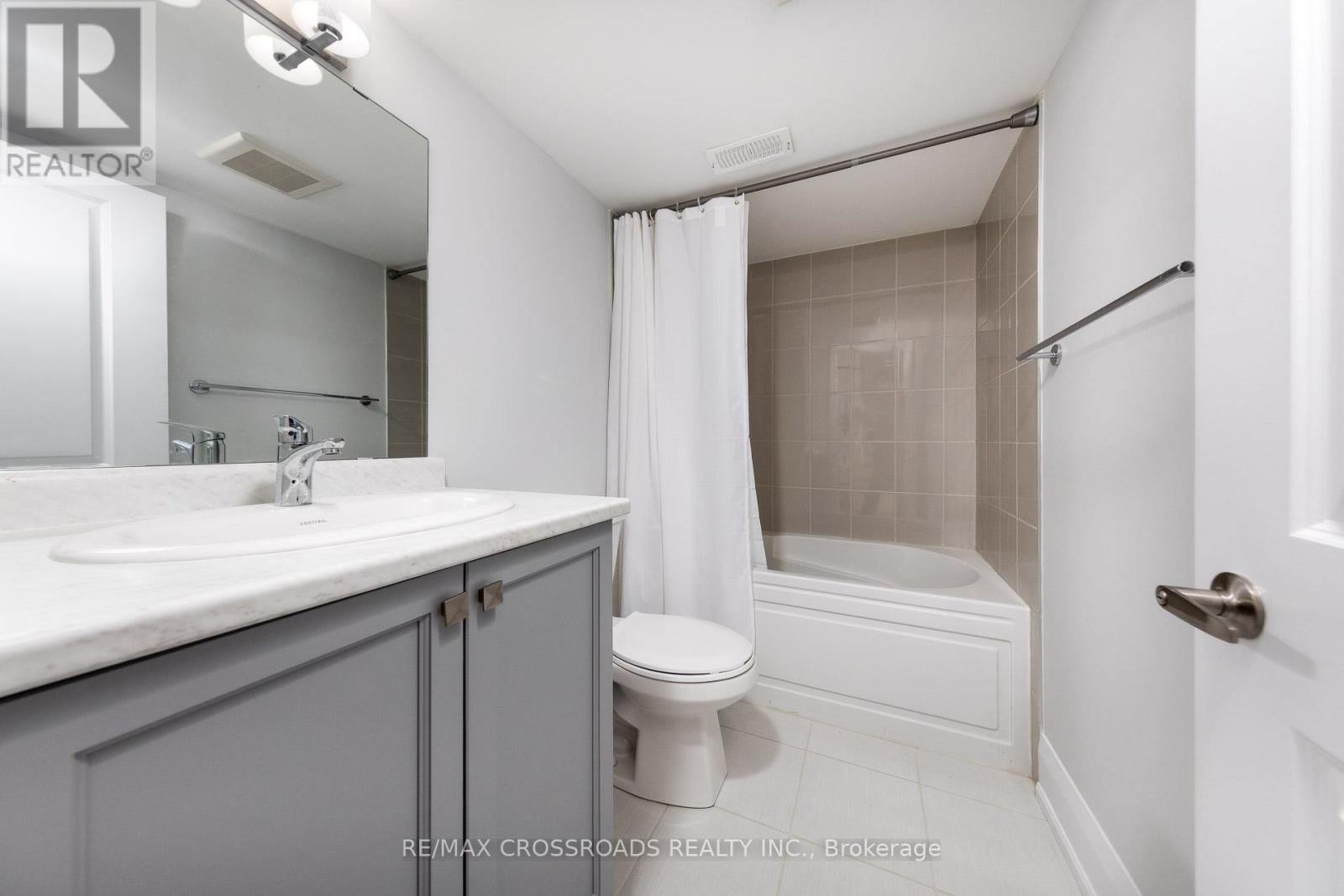 15 Percy Rye Avenue, Markham, Ontario  L6C 3K1 - Photo 38 - N12825512