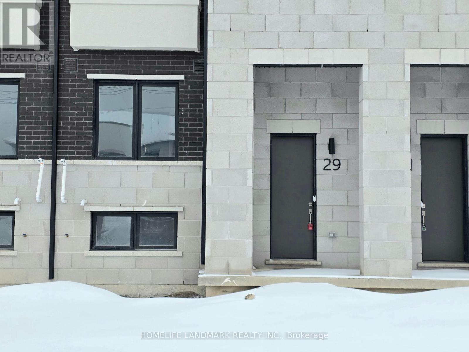 29 Victor Metcalf Lane, Richmond Hill, Ontario  L4B 0J4 - Photo 2 - N12810296