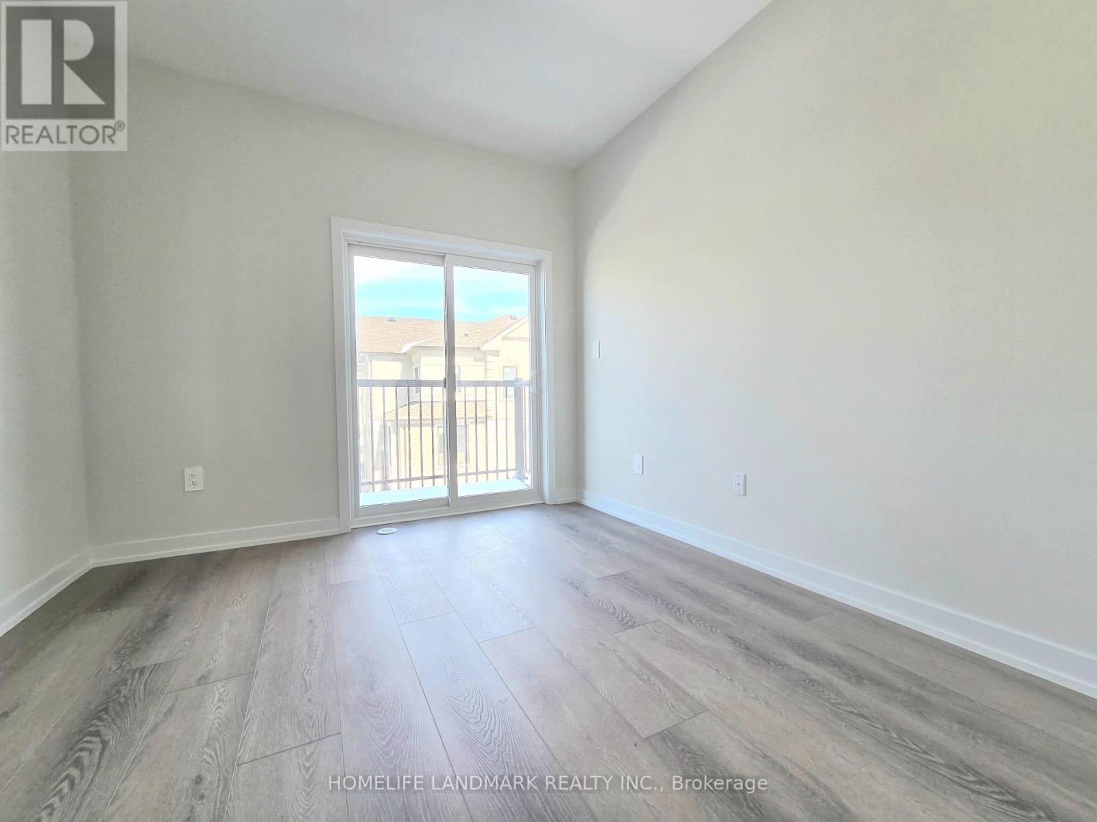 29 Victor Metcalf Lane, Richmond Hill, Ontario  L4B 0J4 - Photo 9 - N12810296