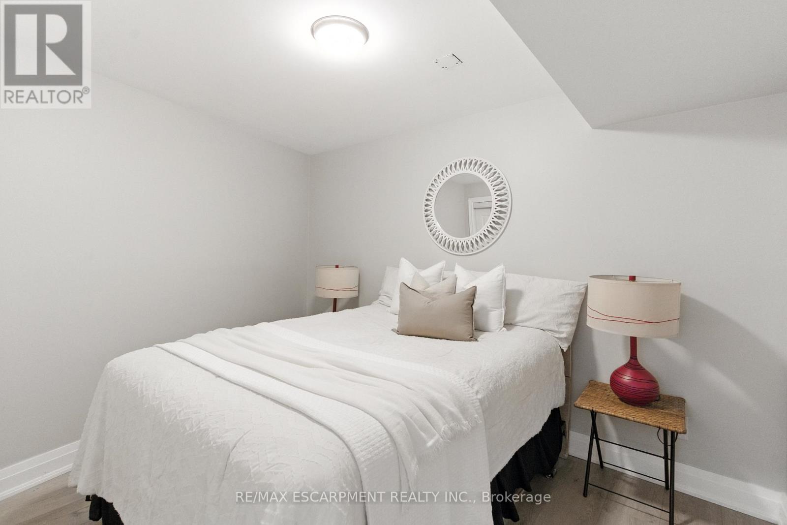 115 Pioneer Lane, Blue Mountains, Ontario  L9Y 0M6 - Photo 29 - X12825470