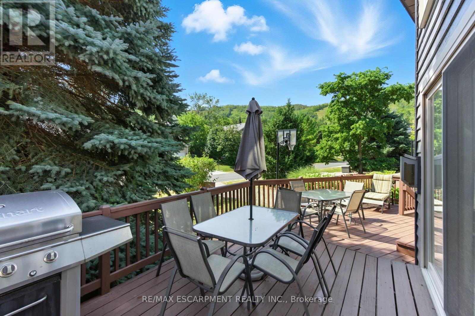 115 Pioneer Lane, Blue Mountains, Ontario  L9Y 0M6 - Photo 3 - X12825470