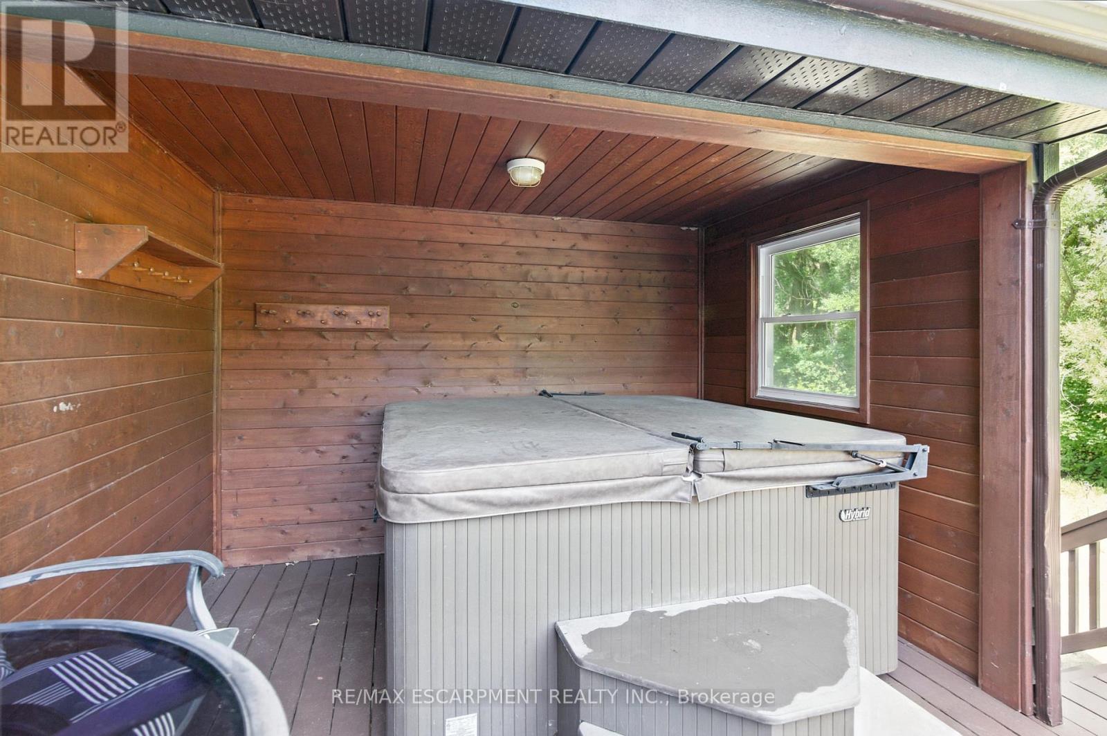 115 Pioneer Lane, Blue Mountains, Ontario  L9Y 0M6 - Photo 36 - X12825470