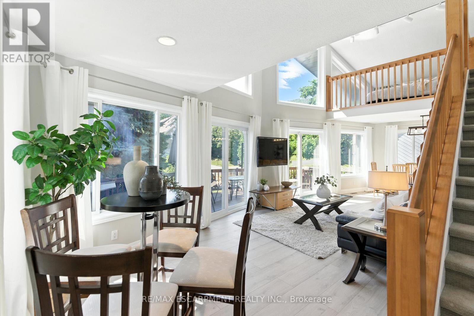 115 Pioneer Lane, Blue Mountains, Ontario  L9Y 0M6 - Photo 7 - X12825470