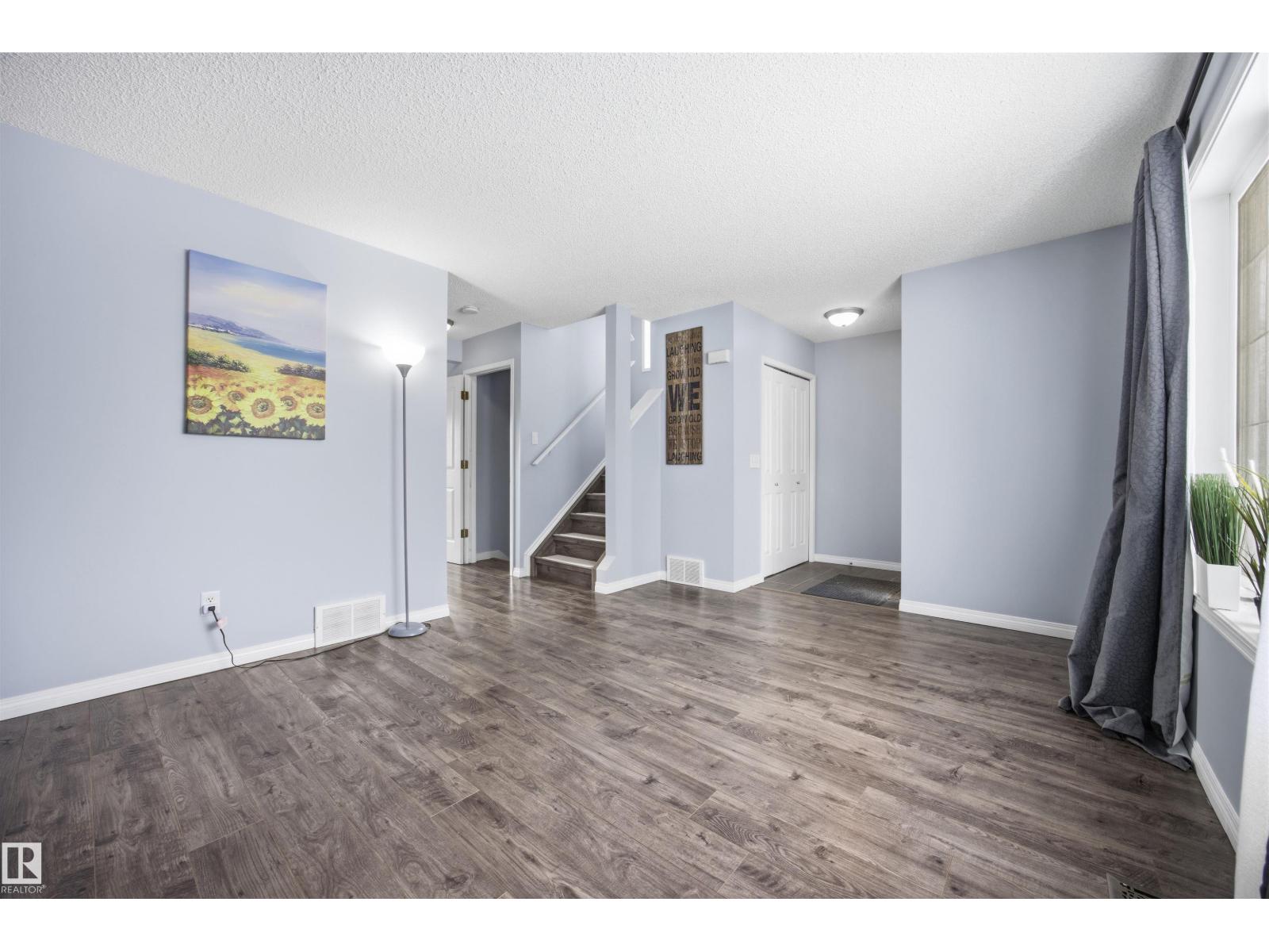 2103 36 Av Nw Nw, Edmonton, Alberta  T6T 1S3 - Photo 6 - E4475076