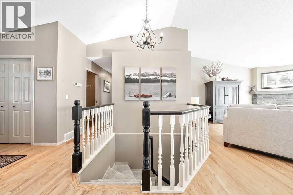 10 Bow Point, Cochrane, Alberta  T4C 1M8 - Photo 21 - A2287528