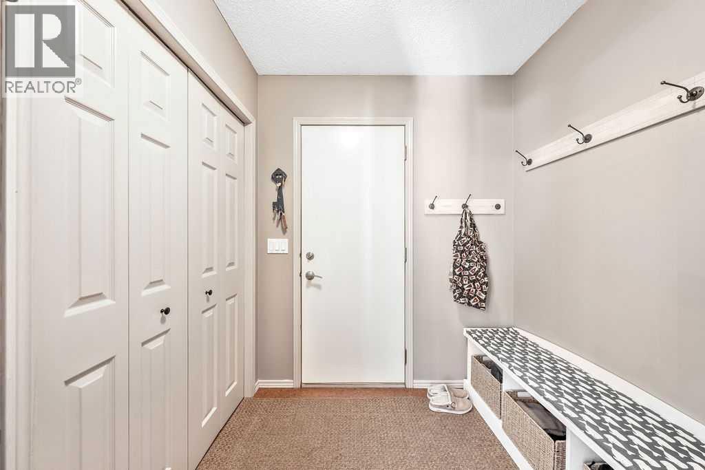 10 Bow Point, Cochrane, Alberta  T4C 1M8 - Photo 29 - A2287528