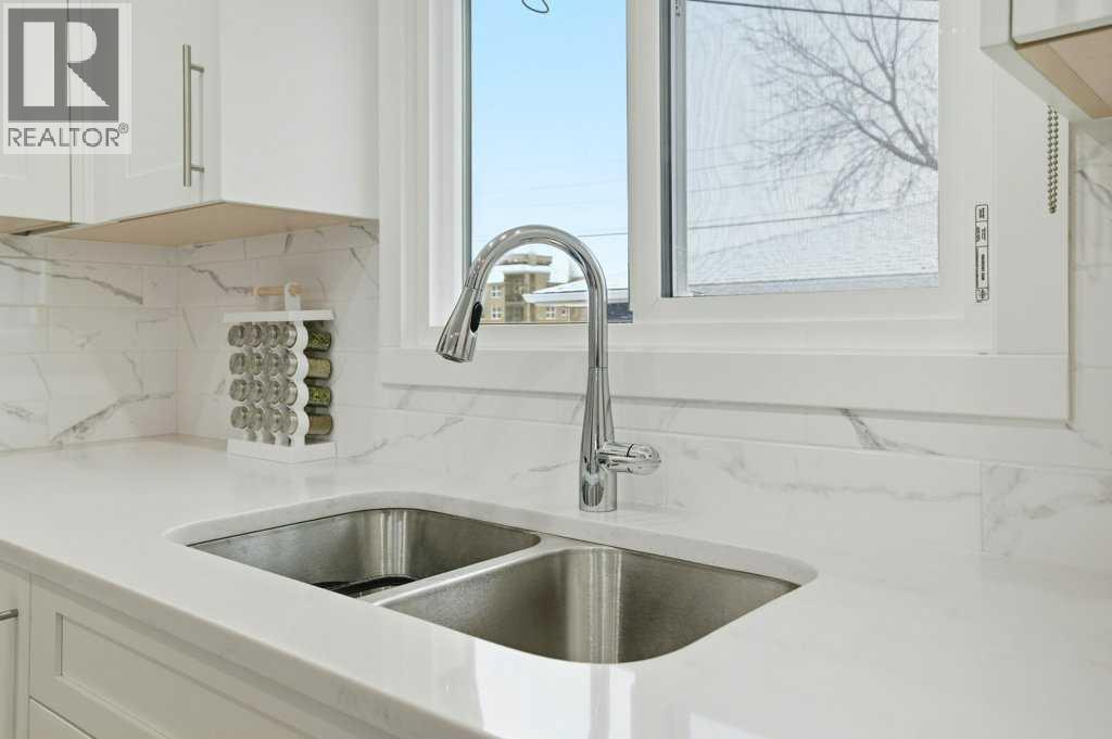 3 Kentish Drive Sw, Calgary, Alberta  T2V 2L4 - Photo 15 - A2286841