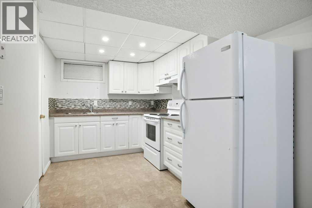 3 Kentish Drive Sw, Calgary, Alberta  T2V 2L4 - Photo 29 - A2286841