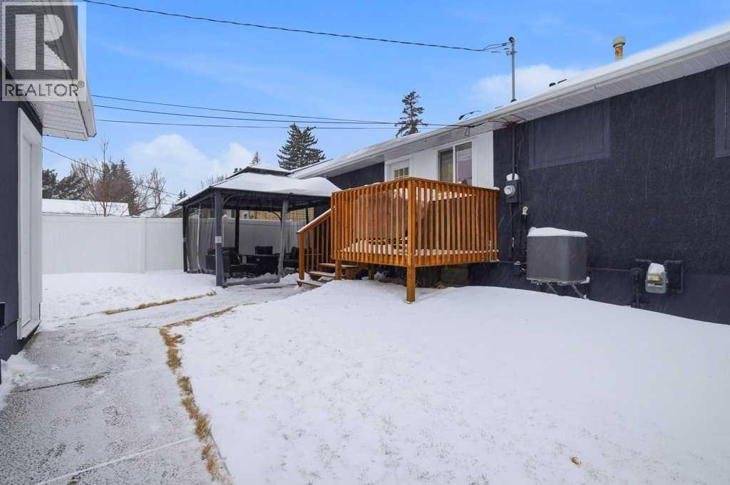 3 Kentish Drive Sw, Calgary, Alberta  T2V 2L4 - Photo 38 - A2286841