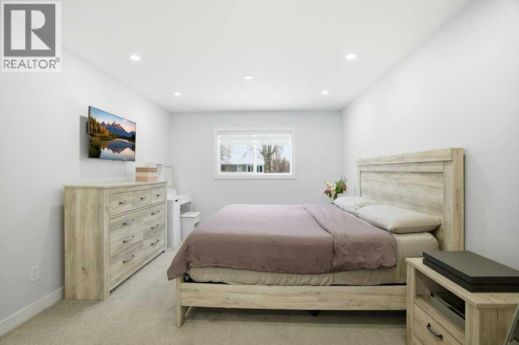 3 Kentish Drive Sw, Calgary, Alberta  T2V 2L4 - Photo 24 - A2286841