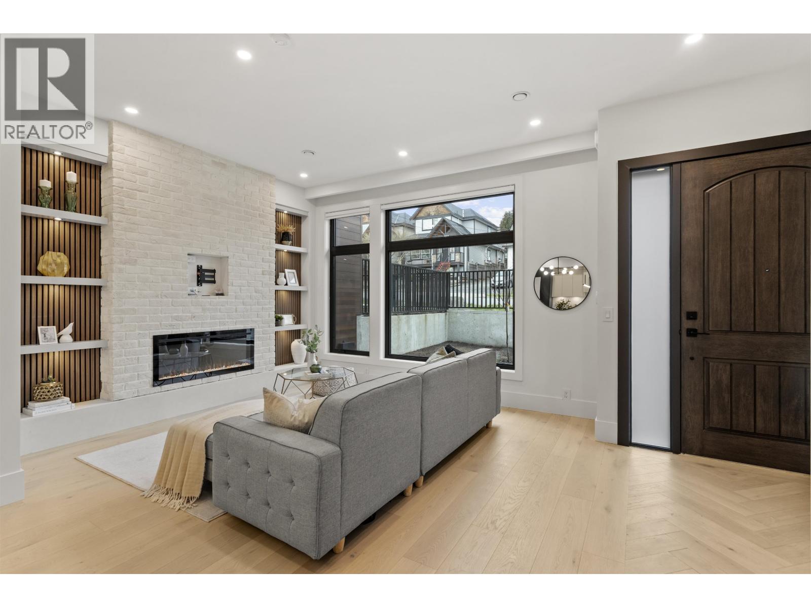 102 1038 Delestre Avenue, Coquitlam, British Columbia  V3K 2H2 - Photo 2 - R3094074