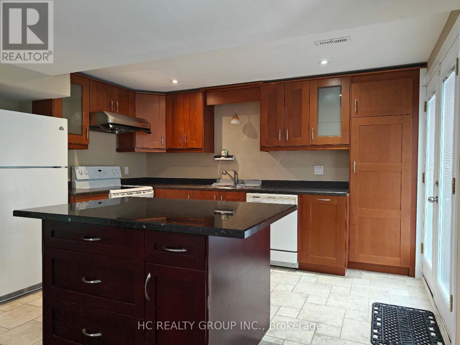 Basement 4 Pine Bough Manor, Richmond Hill, Ontario  L4S 1A4 - Photo 5 - N12825530