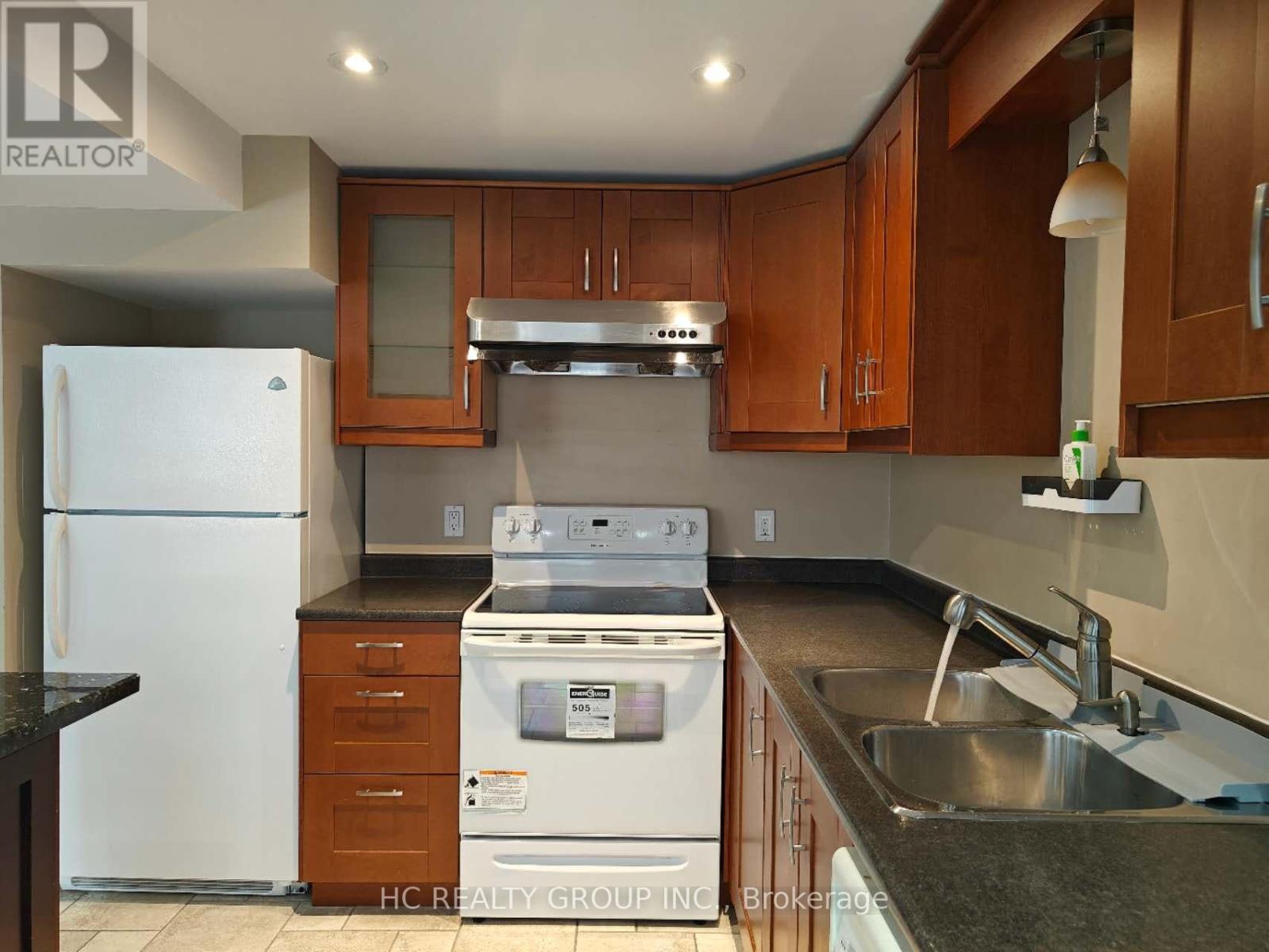 Basement 4 Pine Bough Manor, Richmond Hill, Ontario  L4S 1A4 - Photo 7 - N12825530