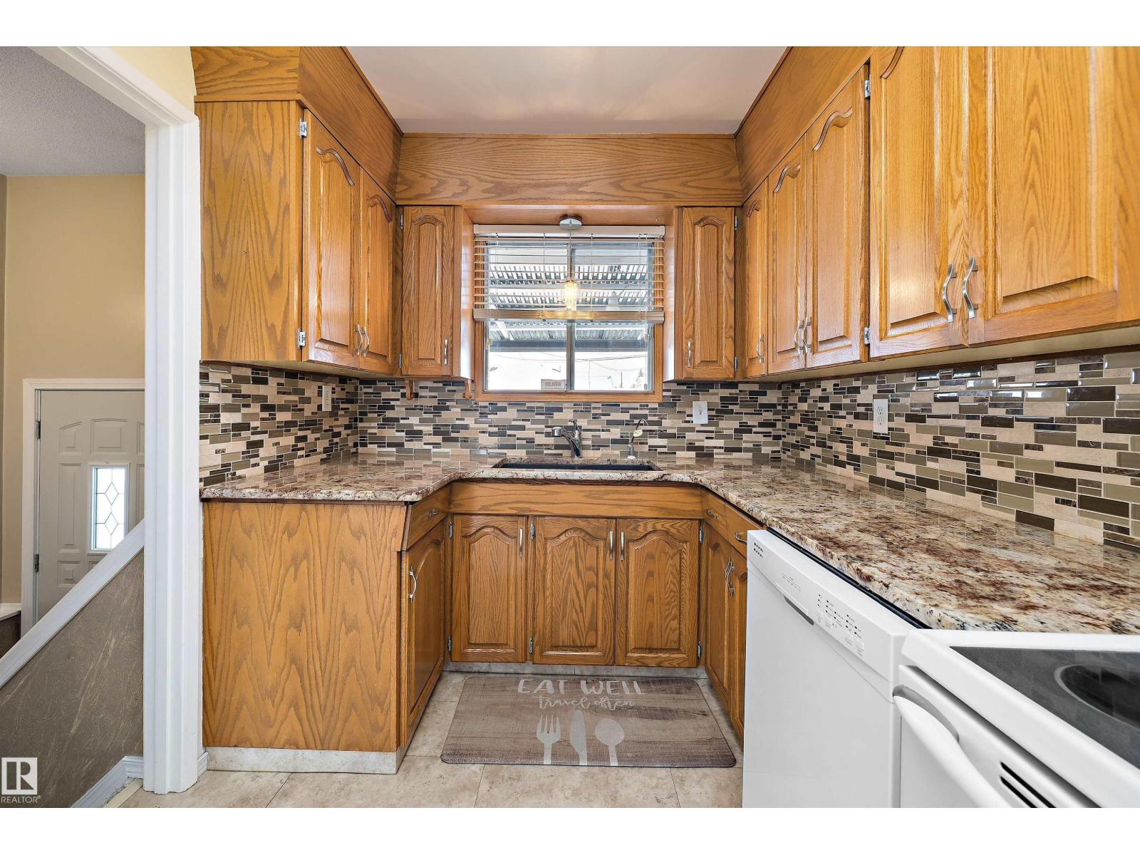 13536 66 St Nw, Edmonton, Alberta  T5C 0B6 - Photo 2 - E4475081