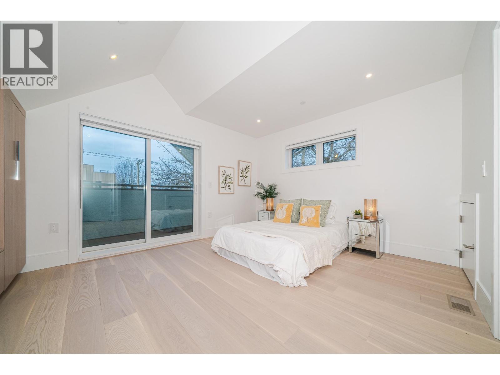 Listing Picture 23 of 28 : 748 E 47TH AVENUE, Vancouver / 溫哥華 - 魯藝地產 Yvonne Lu Group - MLS Medallion Club Member