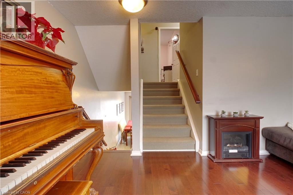 206 Westmeadow Drive, Kitchener, Ontario  N2N 3P9 - Photo 15 - 40795844