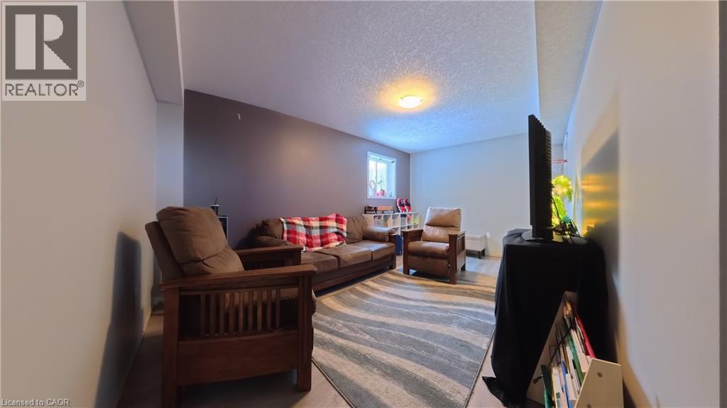 206 Westmeadow Drive, Kitchener, Ontario  N2N 3P9 - Photo 29 - 40795844