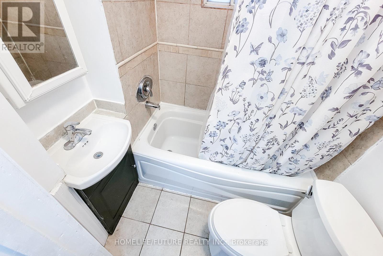 117 Harmony Avenue, Hamilton, Ontario  L8H 4Y2 - Photo 15 - X12824970