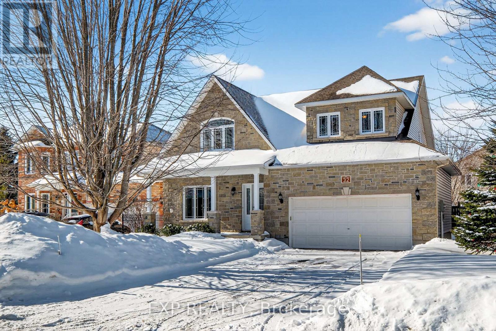 32 Olde Towne. Avenue, Russell, Ontario  K4R 0A5 - Photo 2 - X12825550