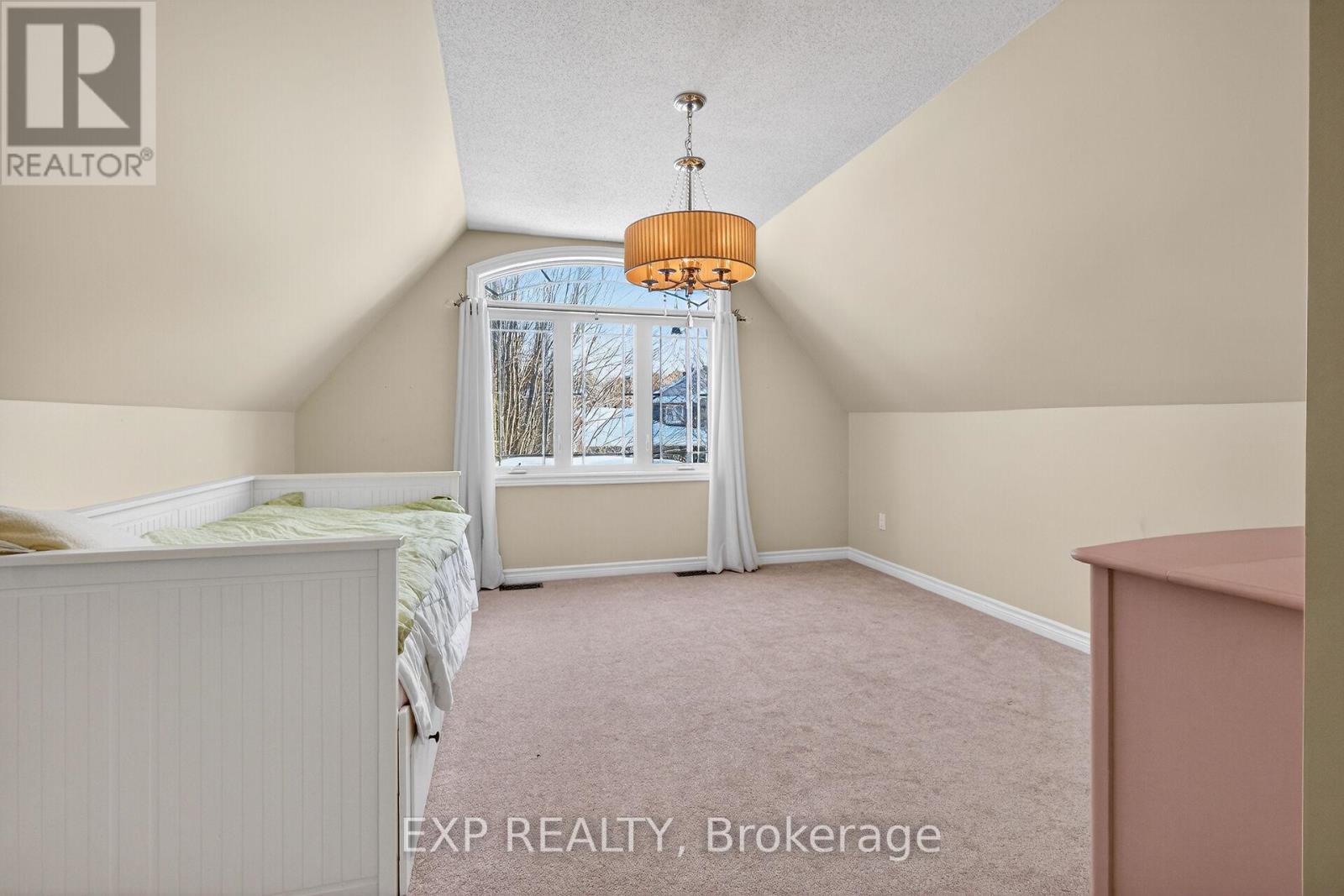 32 Olde Towne. Avenue, Russell, Ontario  K4R 0A5 - Photo 23 - X12825550