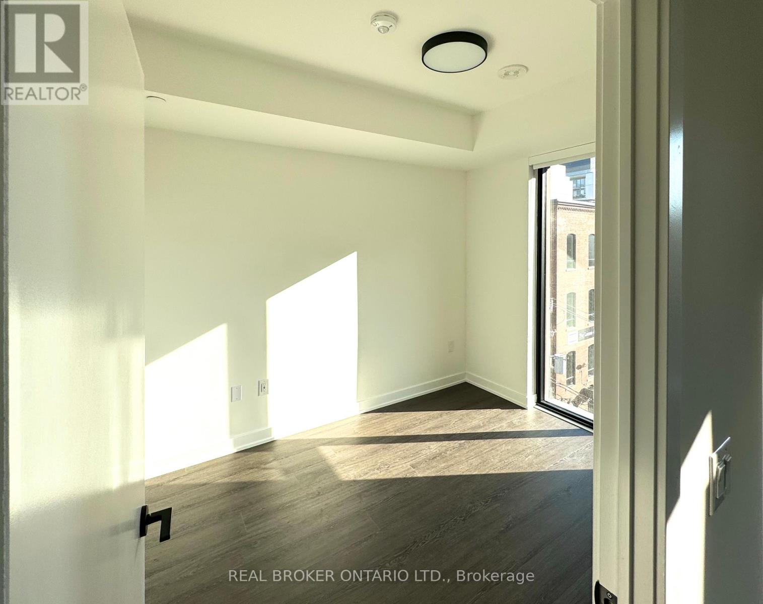 509 - 123 Portland Street, Toronto (Waterfront Communities), Ontario  M5V 2N4 - Photo 8 - C12825568