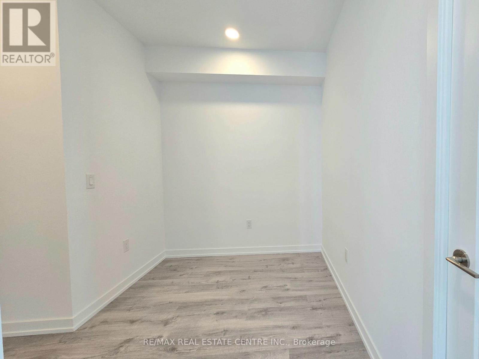 B1210 - 9751 Markham Road, Markham, Ontario  L6E 0W3 - Photo 14 - N12825558