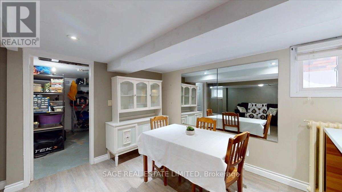 40 William Street, Toronto, Ontario  M9N 2G7 - Photo 32 - W12825572