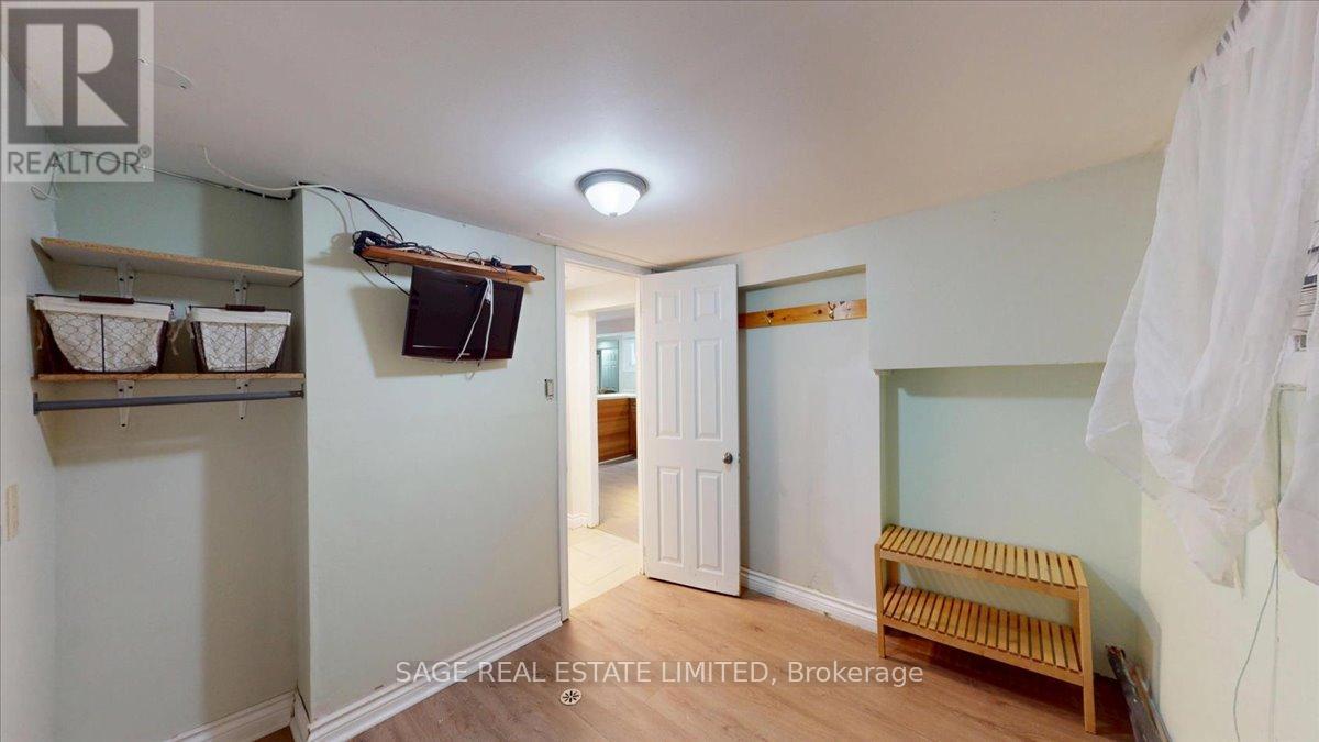 40 William Street, Toronto, Ontario  M9N 2G7 - Photo 39 - W12825572