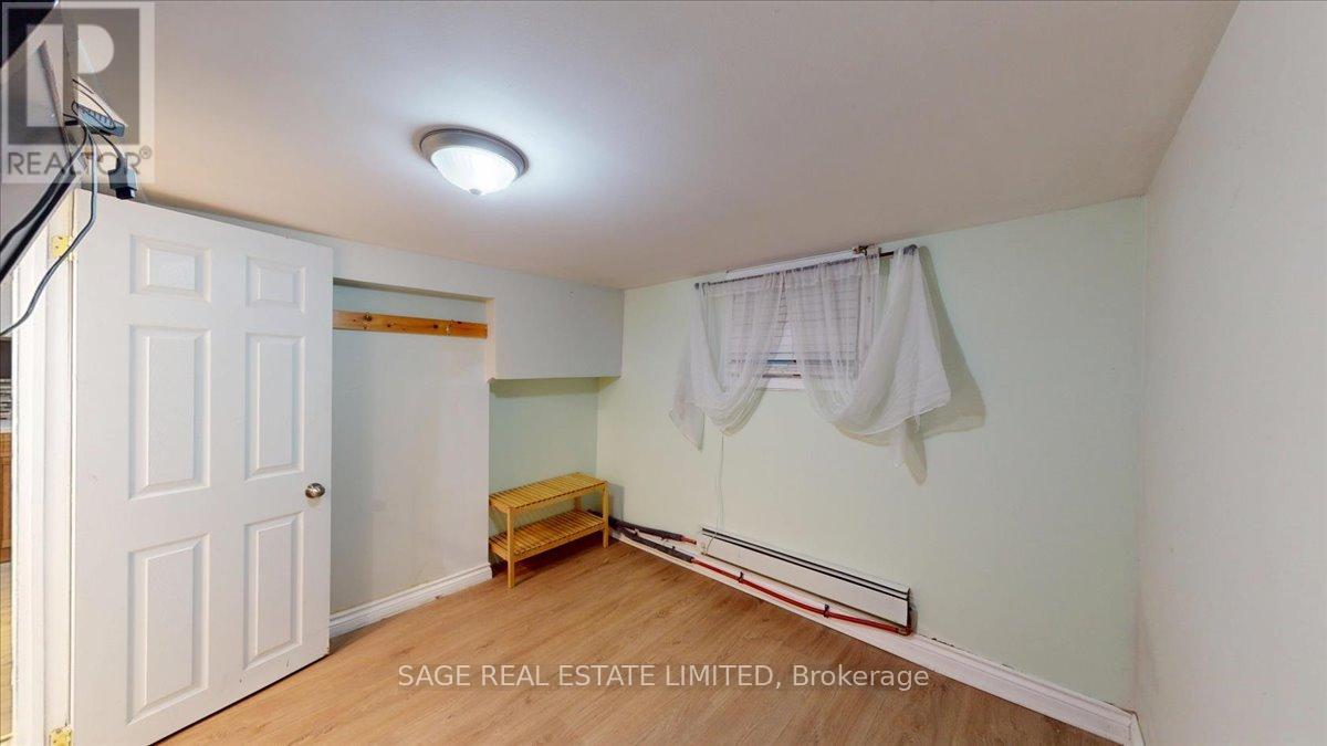 40 William Street, Toronto, Ontario  M9N 2G7 - Photo 40 - W12825572