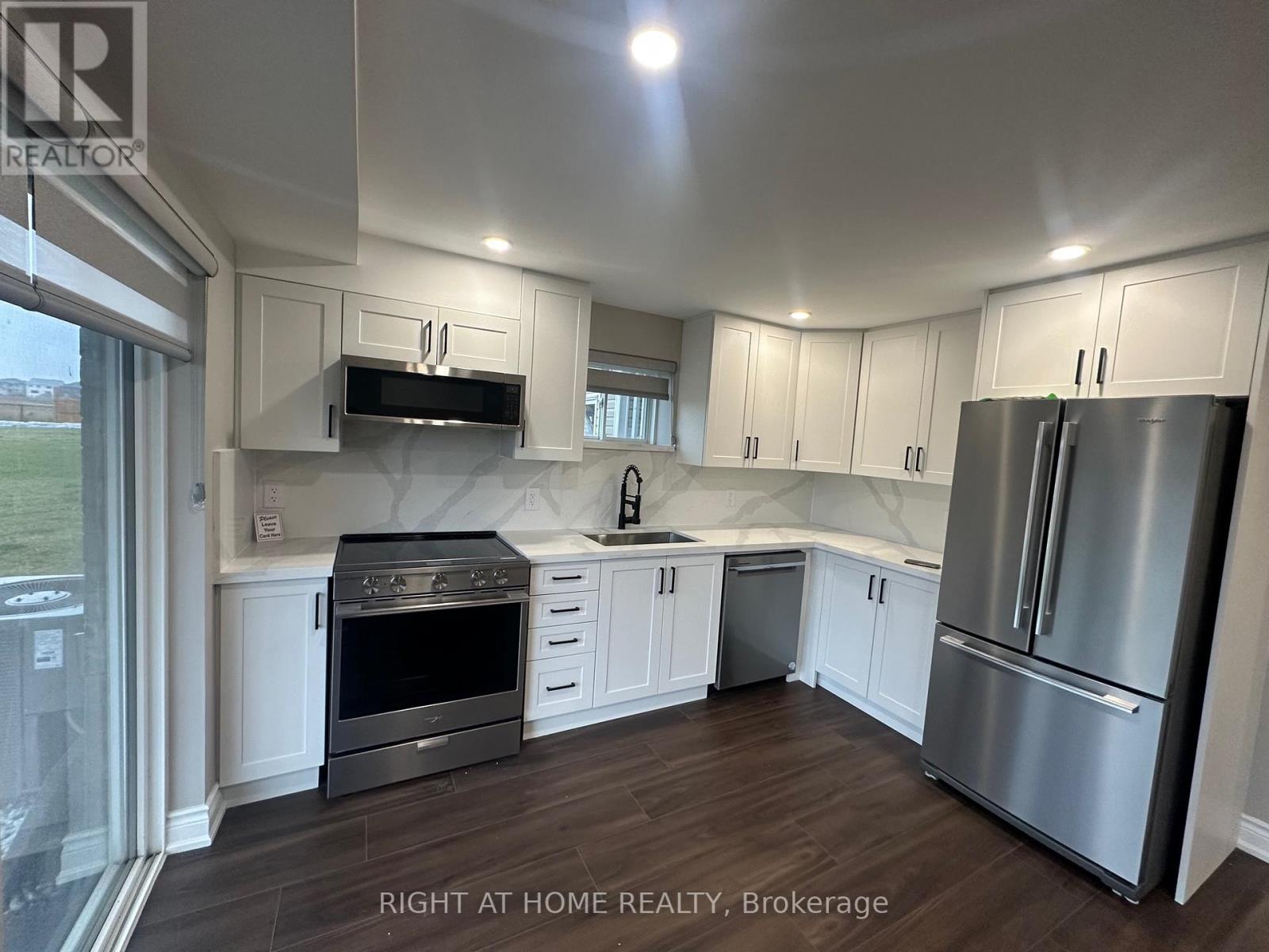 Lower - 61 Anderson Road, Brantford, Ontario  N3T 0S2 - Photo 9 - X12825536