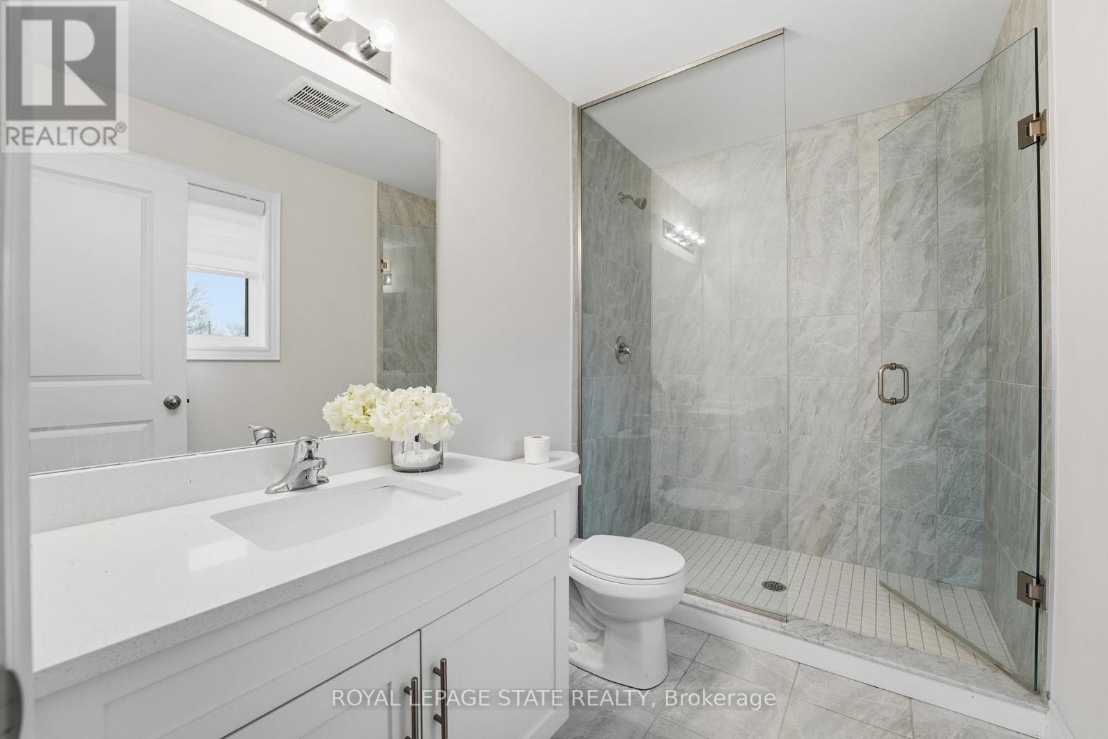 29 Roselawn Avenue, Hamilton, Ontario  L9G 0H9 - Photo 14 - X12825560