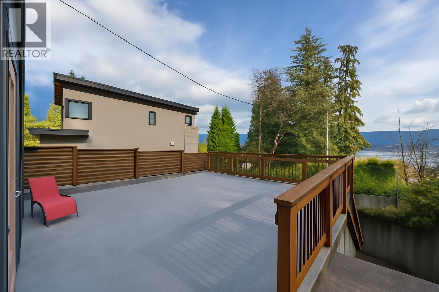 873 Baycrest Drive, North Vancouver, British Columbia  V7G 1N7 - Photo 14 - R3094108