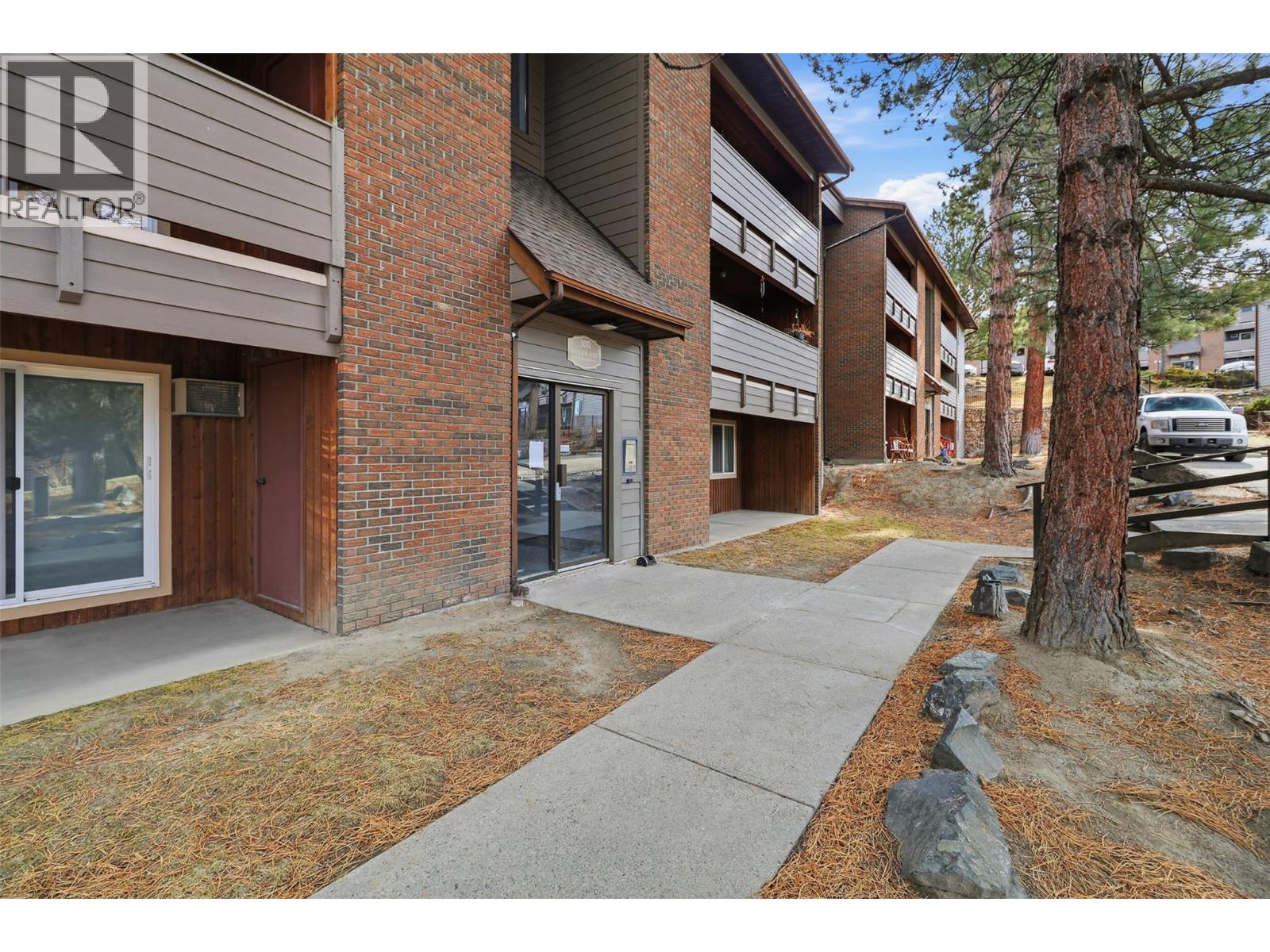44 Whiteshield Crescent S Unit# 306, Kamloops, British Columbia  V2E 2J1 - Photo 3 - 10377362
